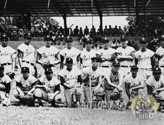 Equipo de beisbol en el Campo Deportivo de Motzorongo.