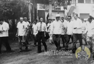 Marcha en las instalaciones del ingenio durante el conflicto obrero contra el gobierno del entonces Presidente Luis Echeverría Álvarez.
