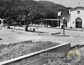 Remodelación del parque "Carlos A. Pacheco" por gestiones municipales.