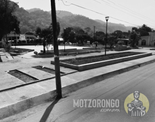 Remodelación del parque "Carlos A. Pacheco" por gestiones municipales.