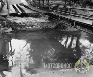 Trabajos de demolición y reconstrucción del puente "CROM" que fue afectado por la creciente del río.