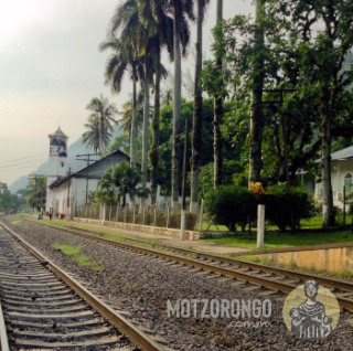 Andén del ferrocarril agrícola.