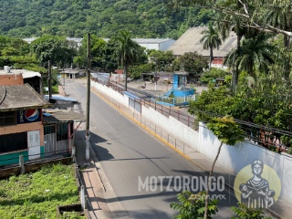 Vista de la recta del barrio El Nido, desde el Centro Social Obrero.