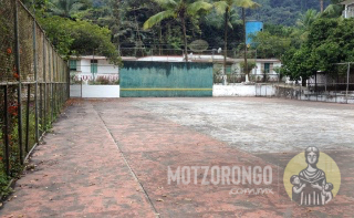 Cancha de tenis en la Colonia de Empleados.