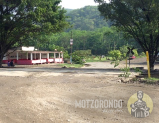 El crucero del ferrocarril.