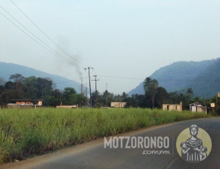 Entrada a Motzorongo por la clínica del Seguro Social.