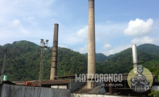 Chimeneas del ingenio Central Motzorongo.